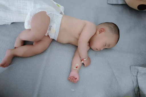 大理宝宝咳嗽发烧拉肚子